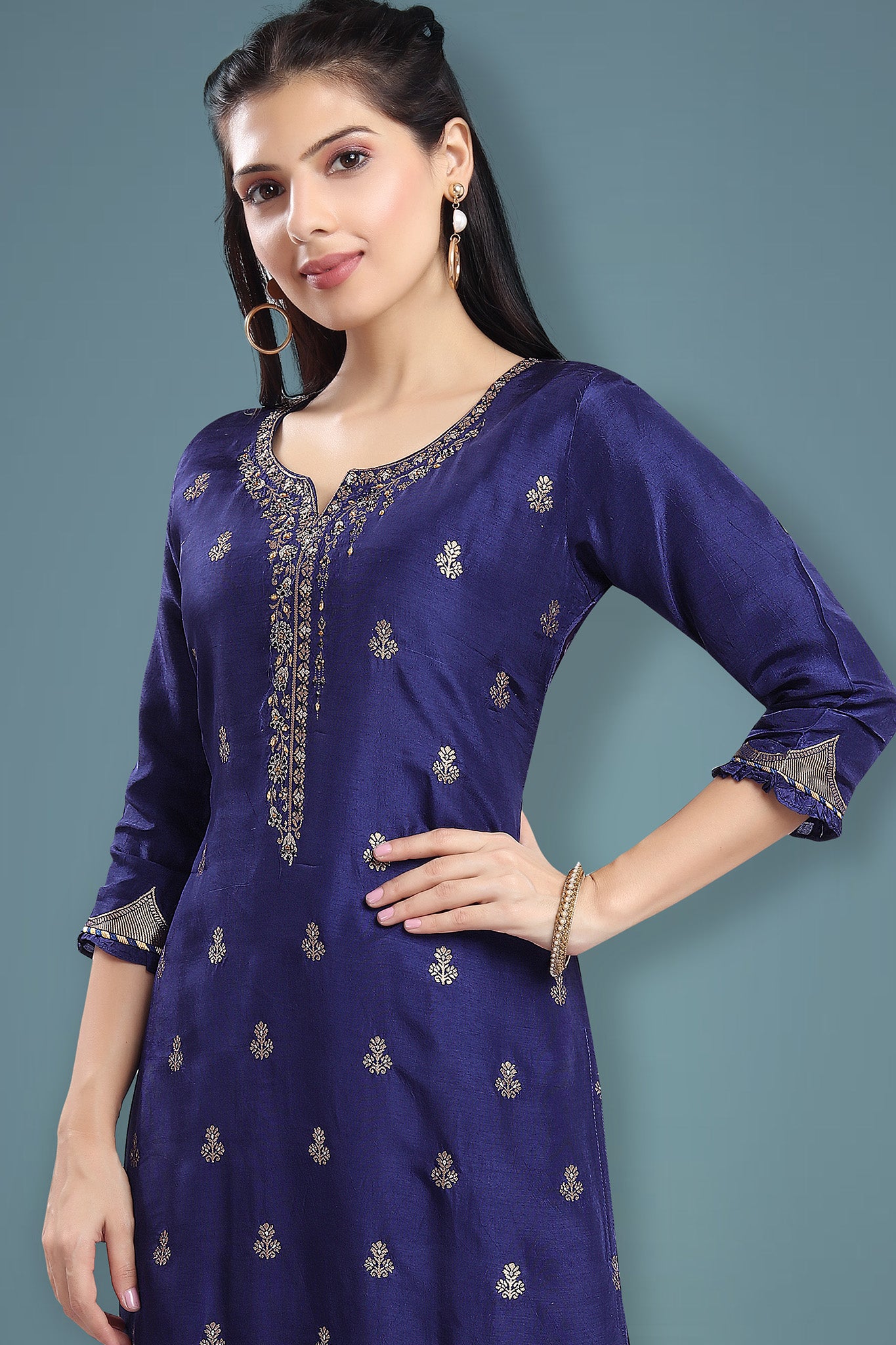 Laxmipati Cotton Viscose Royal Blue Straight Cut Kurti With Mask –  Laxmipati Sarees | Sale