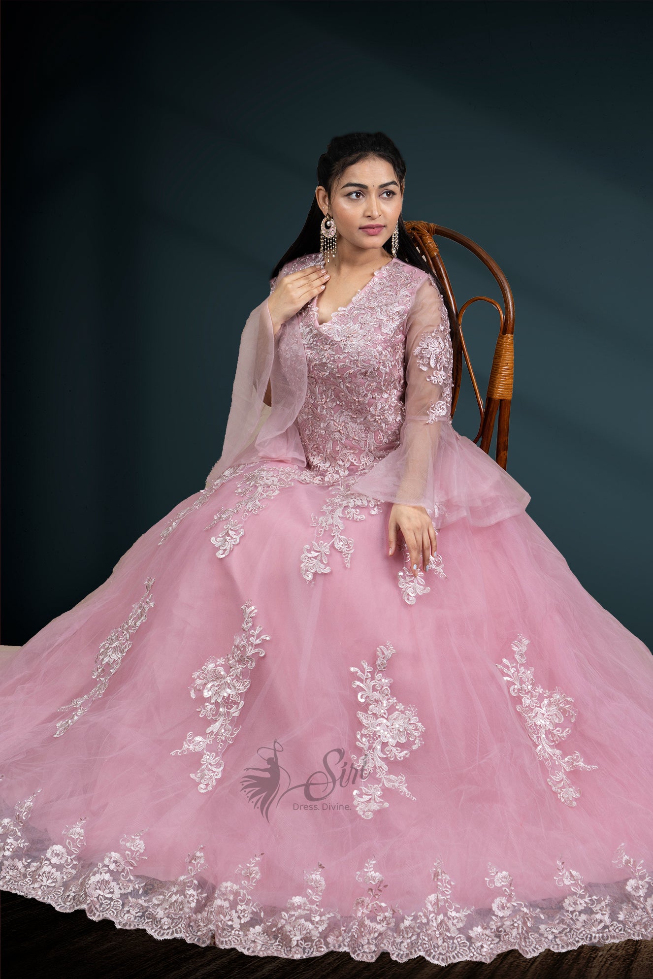 Light pink net chudidar kali