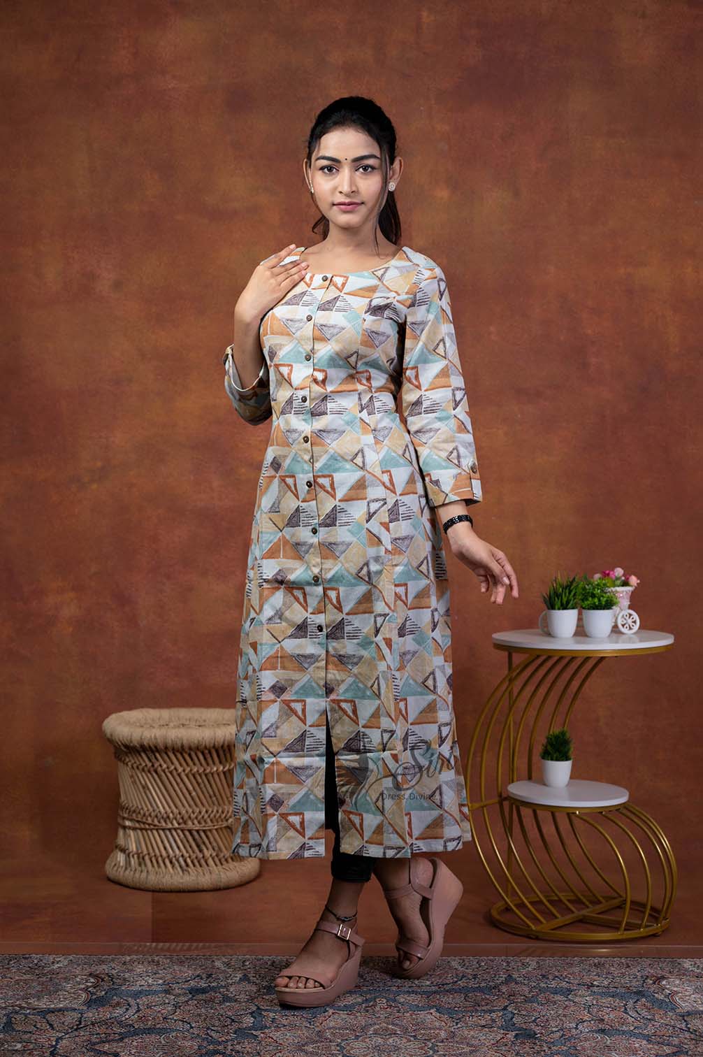 Triangle Print Stright Cut Kurti