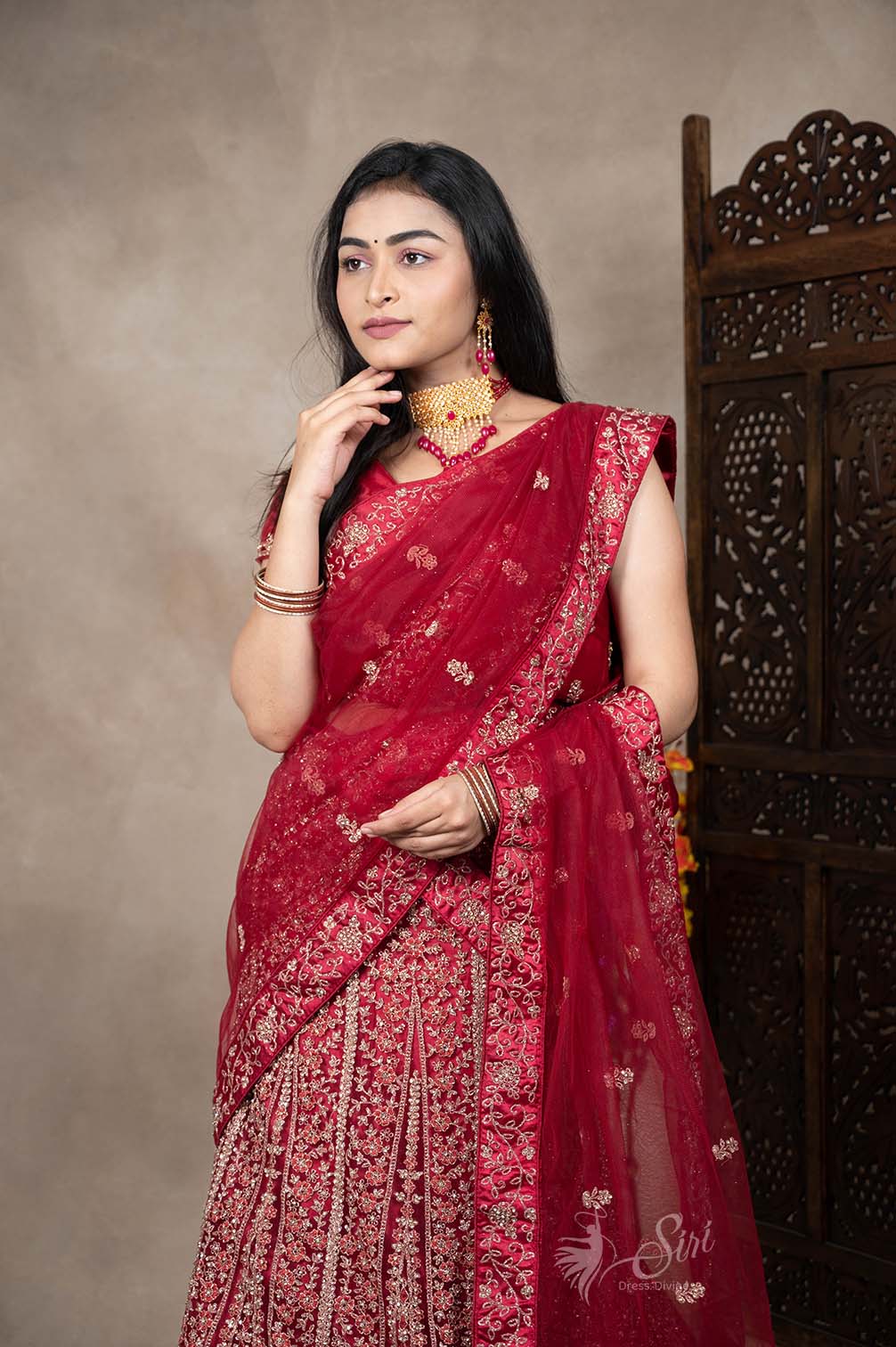 Red Half and Half Sarees: Buy Latest Designs Online | Utsav Fashion