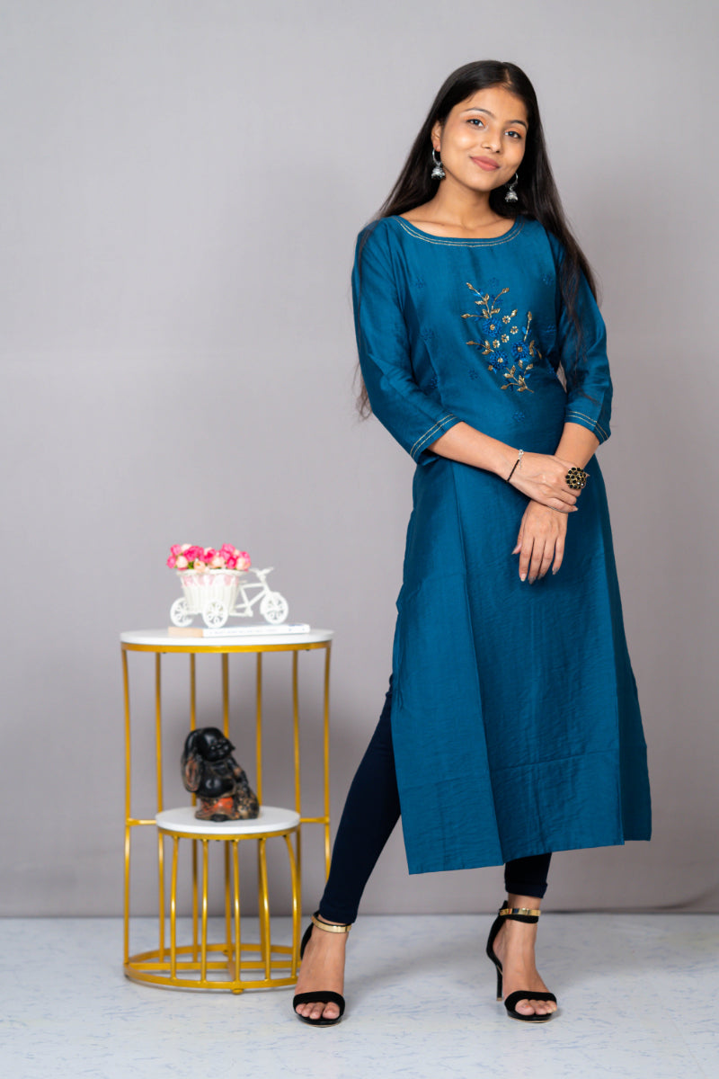 Thread Embroidered Floral Work Straight Kurti